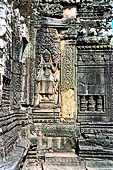 Angkor Thom - Bayon temple, bas-reliefs of the second enclosure 